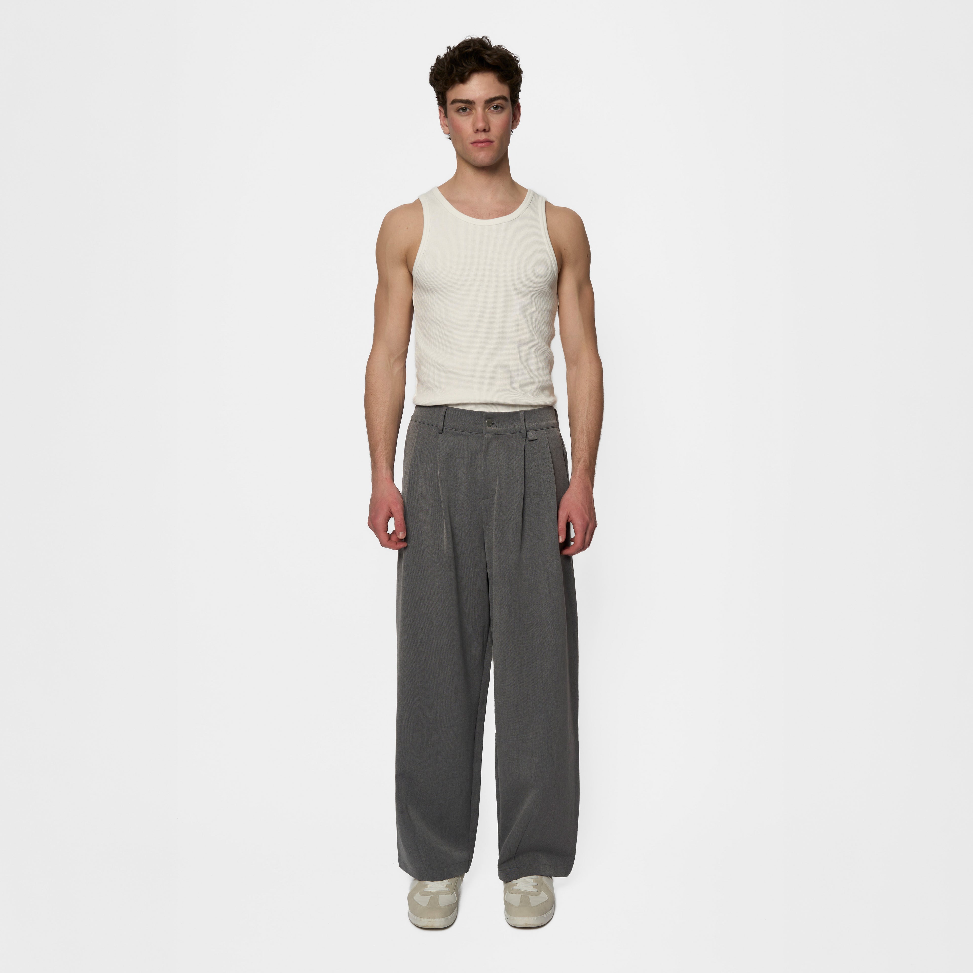 350 GSM PANTS / PLEATED