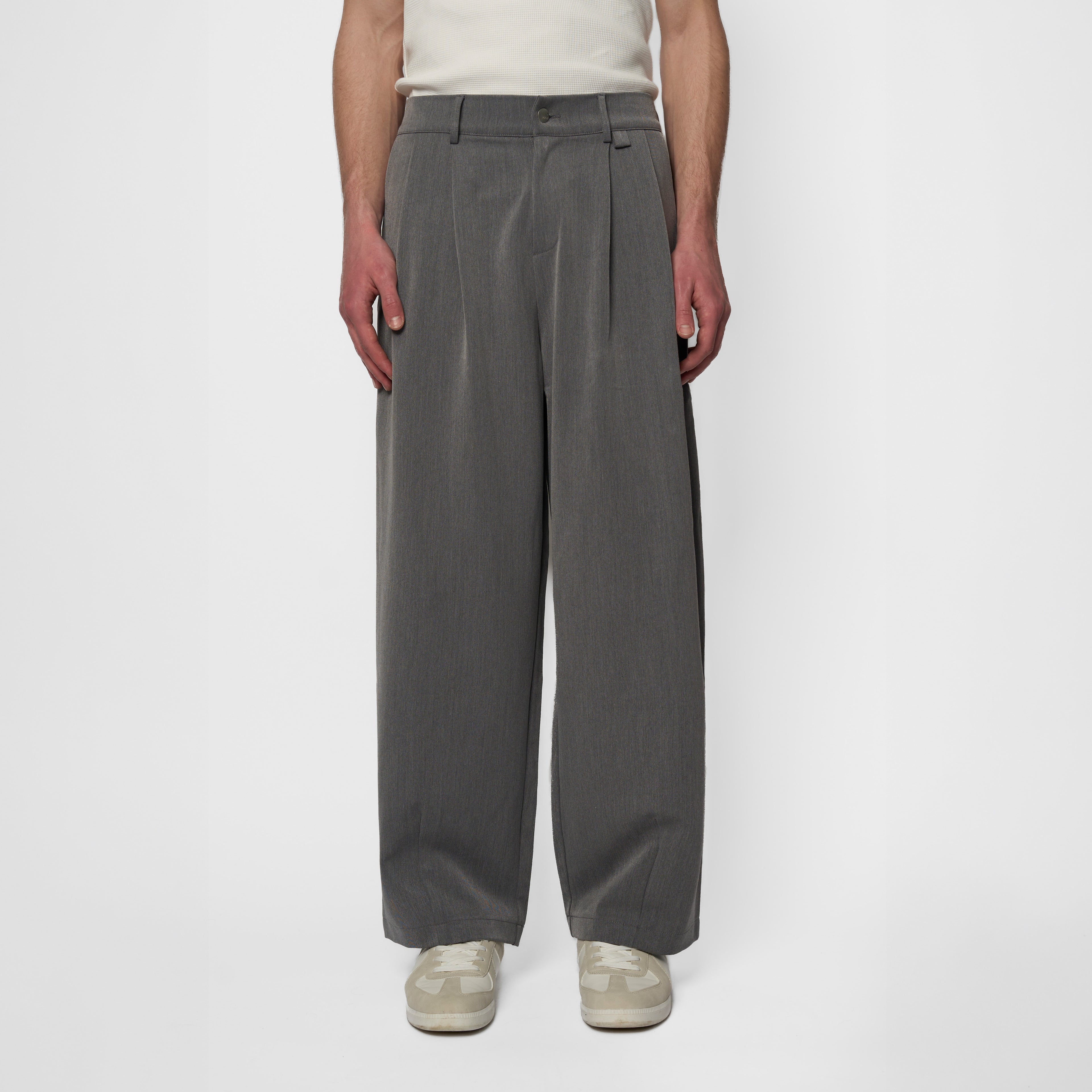 350 GSM PANTS / PLEATED