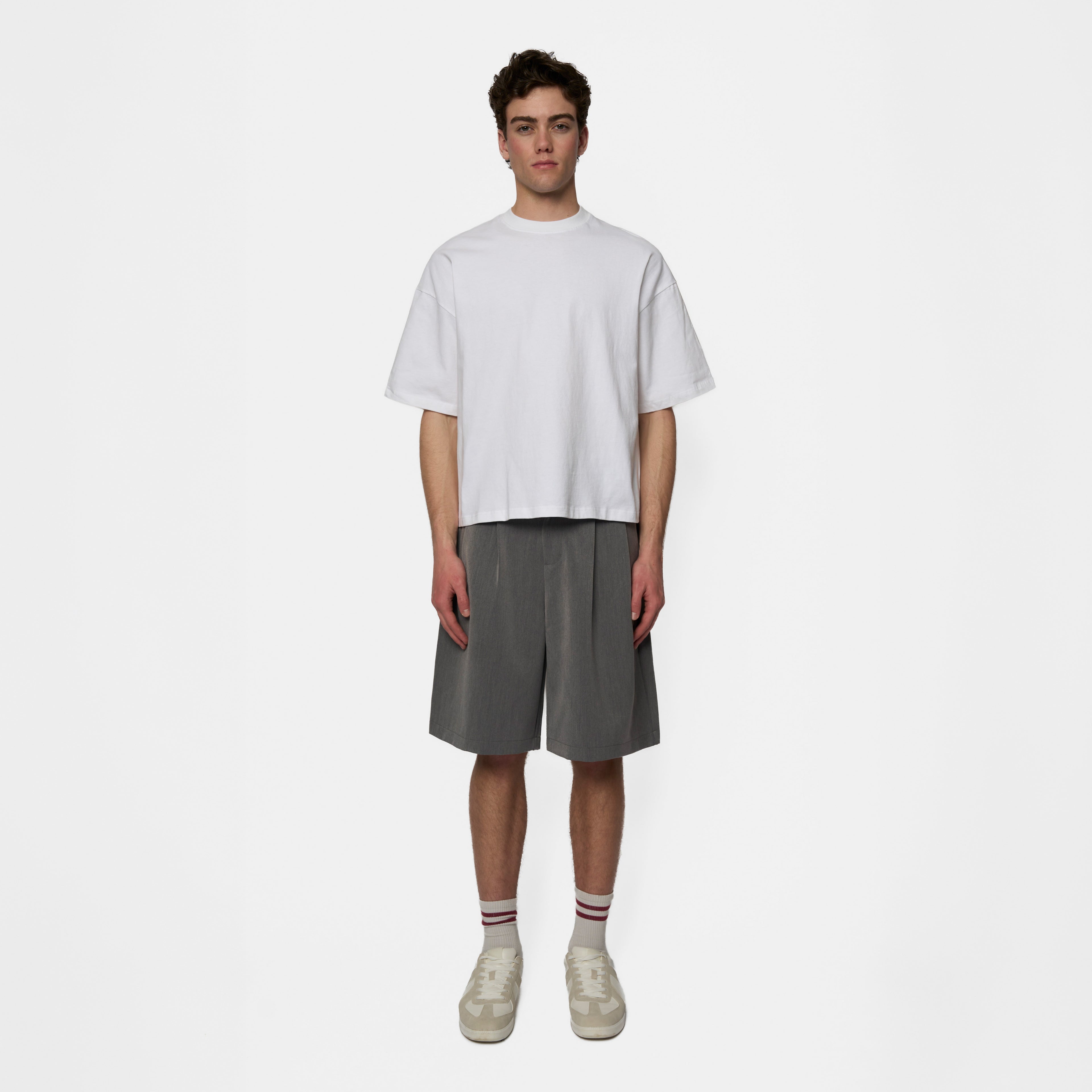 350 GSM SHORTS / PLEATED