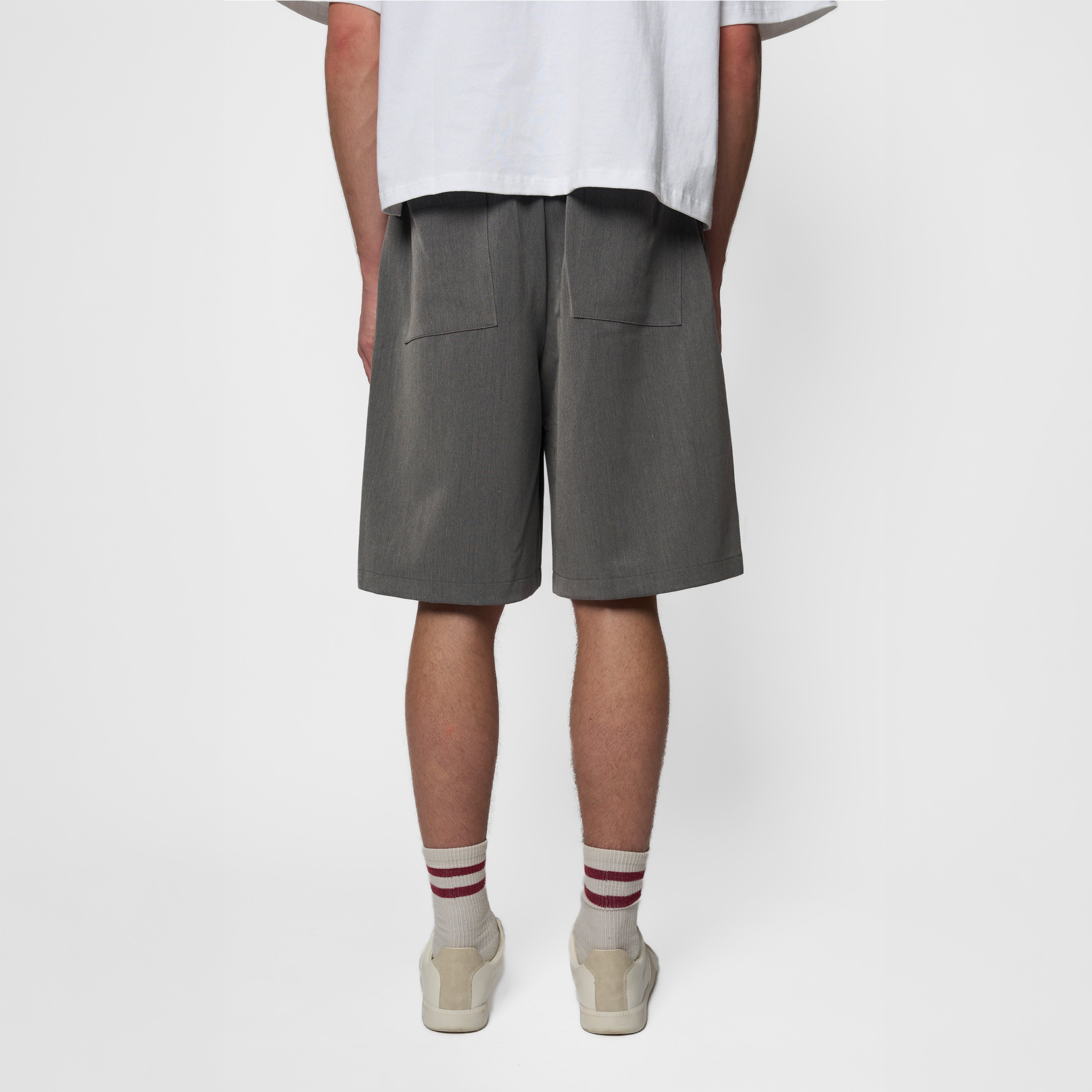 350 GSM SHORTS / PLEATED