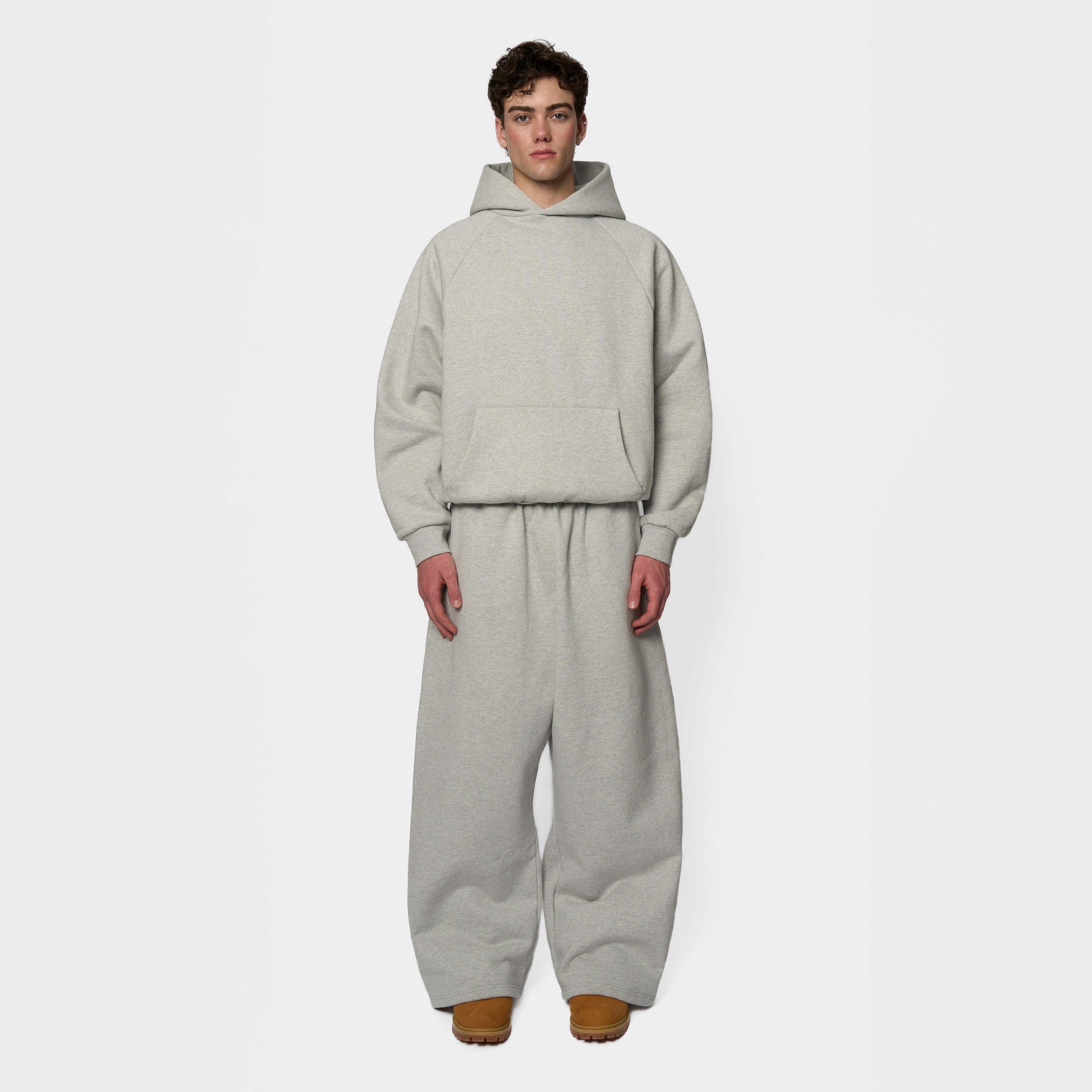 600 GSM HOODIE / CROPPED
