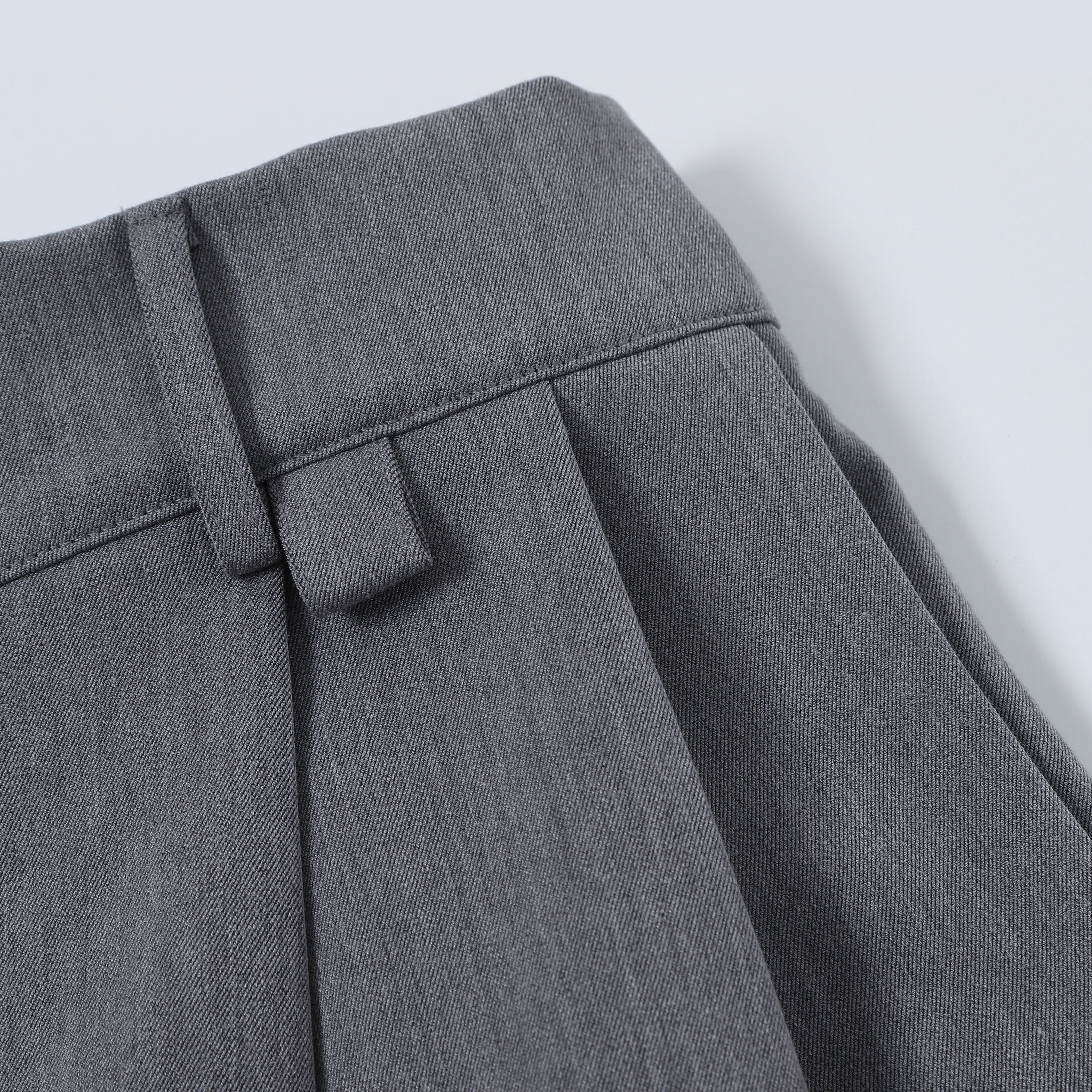 350 GSM SHORTS / PLEATED