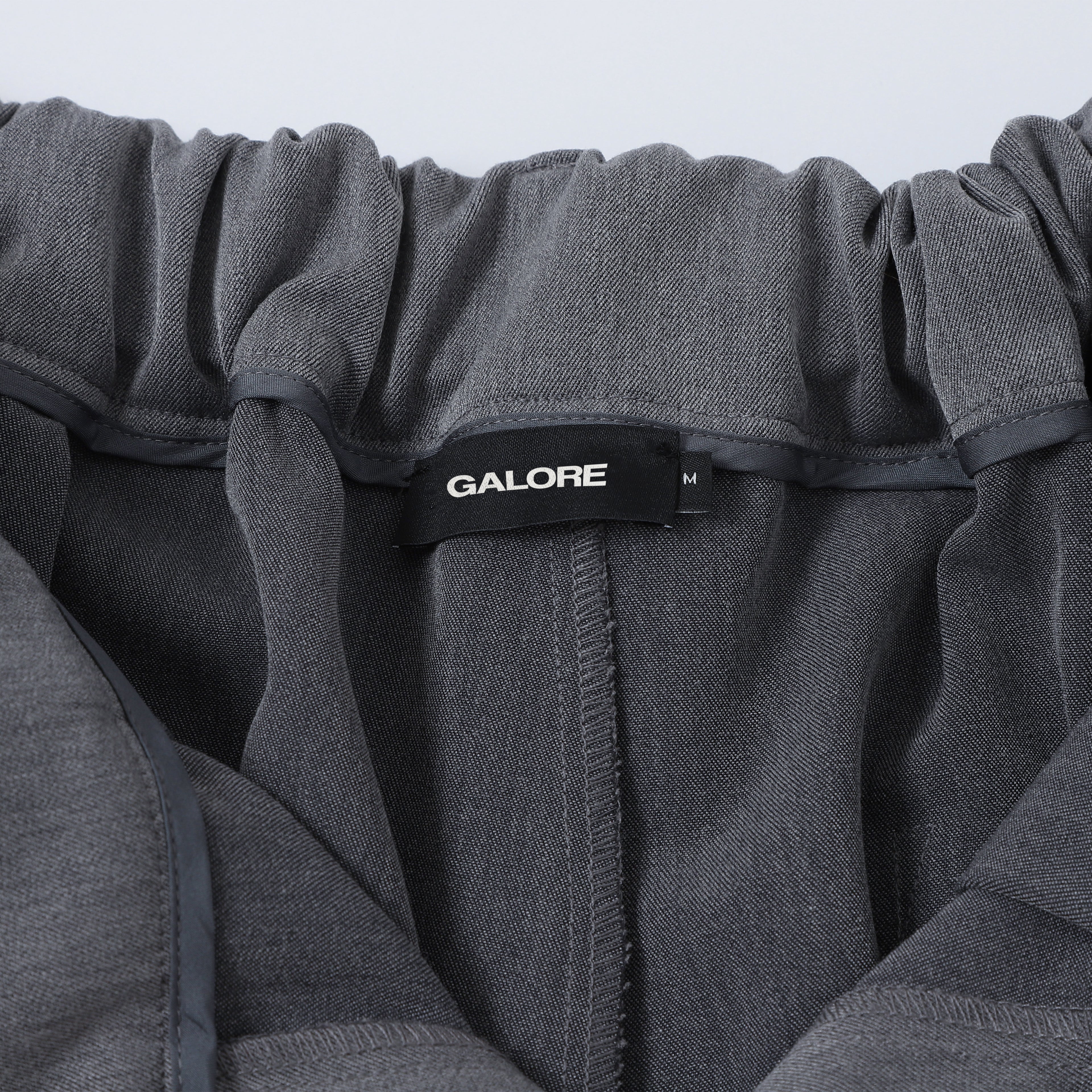 350 GSM SHORTS / PLEATED