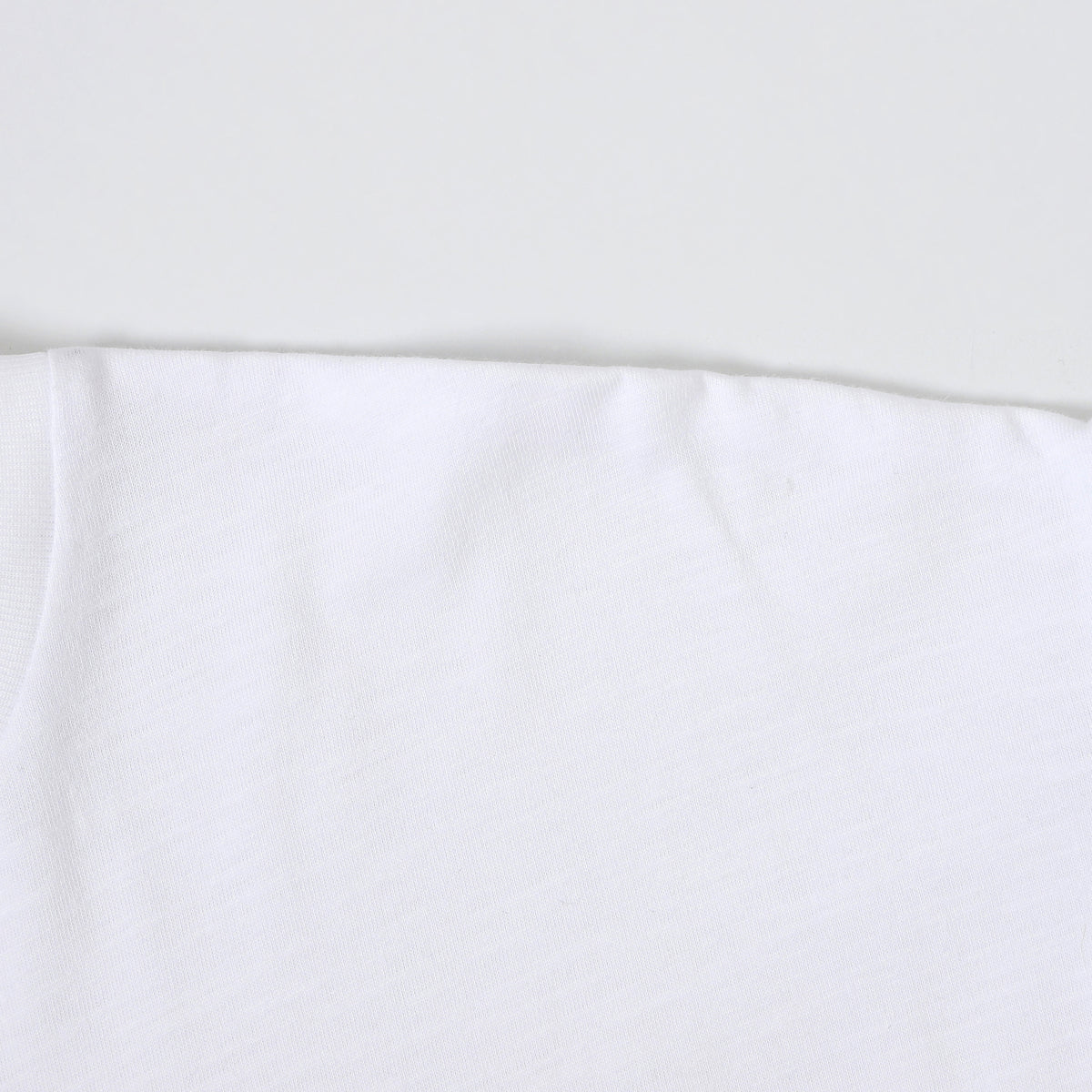 200 GSM T-Shirt / Regular — White — shoulder