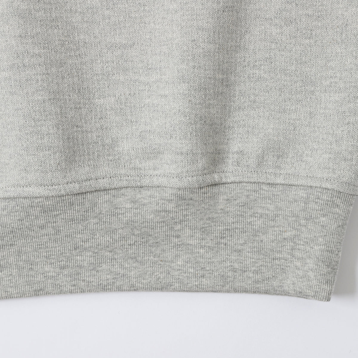 360 GSM Quarter-Zip Boxy - Flower Gray - hem