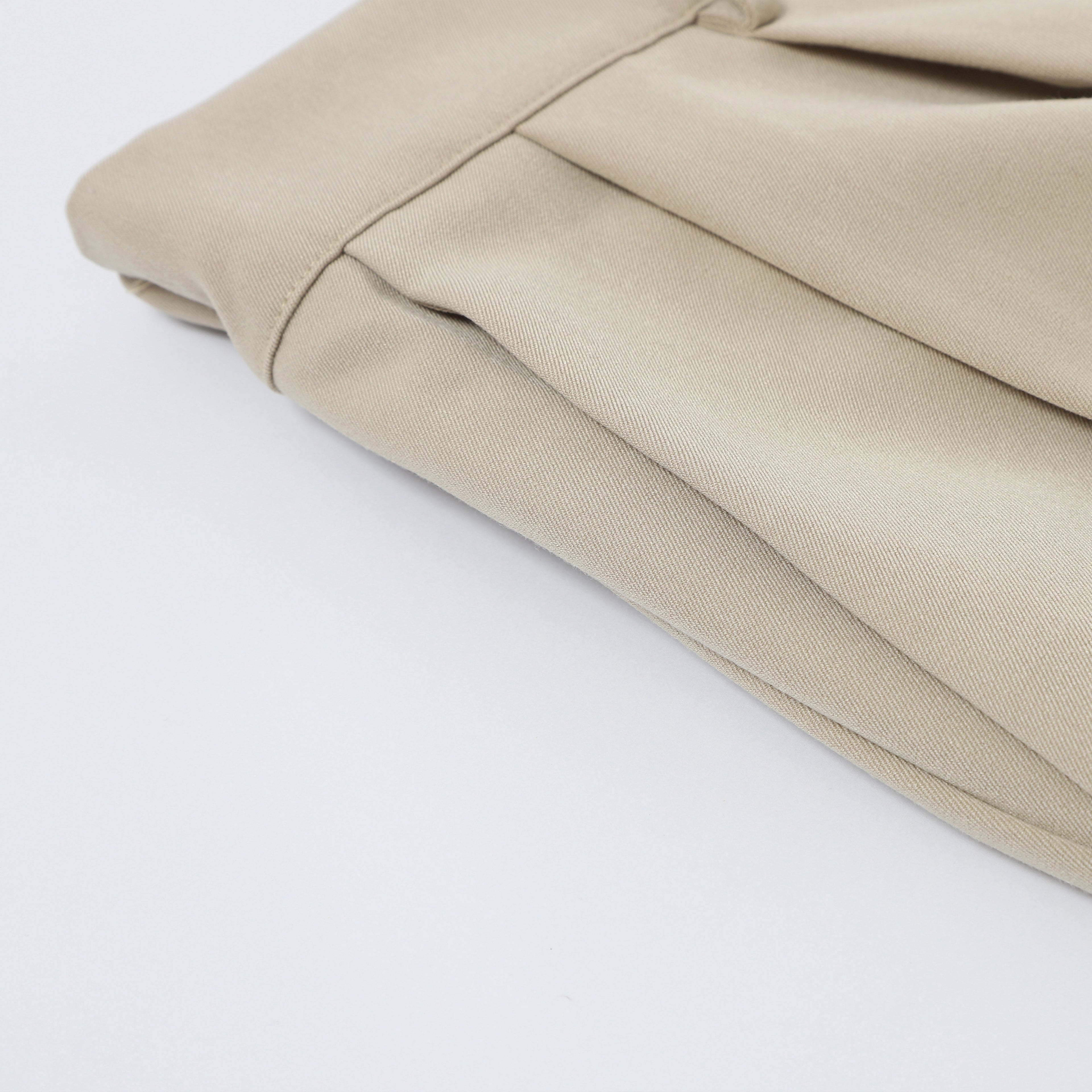 350 GSM SHORTS / PLEATED