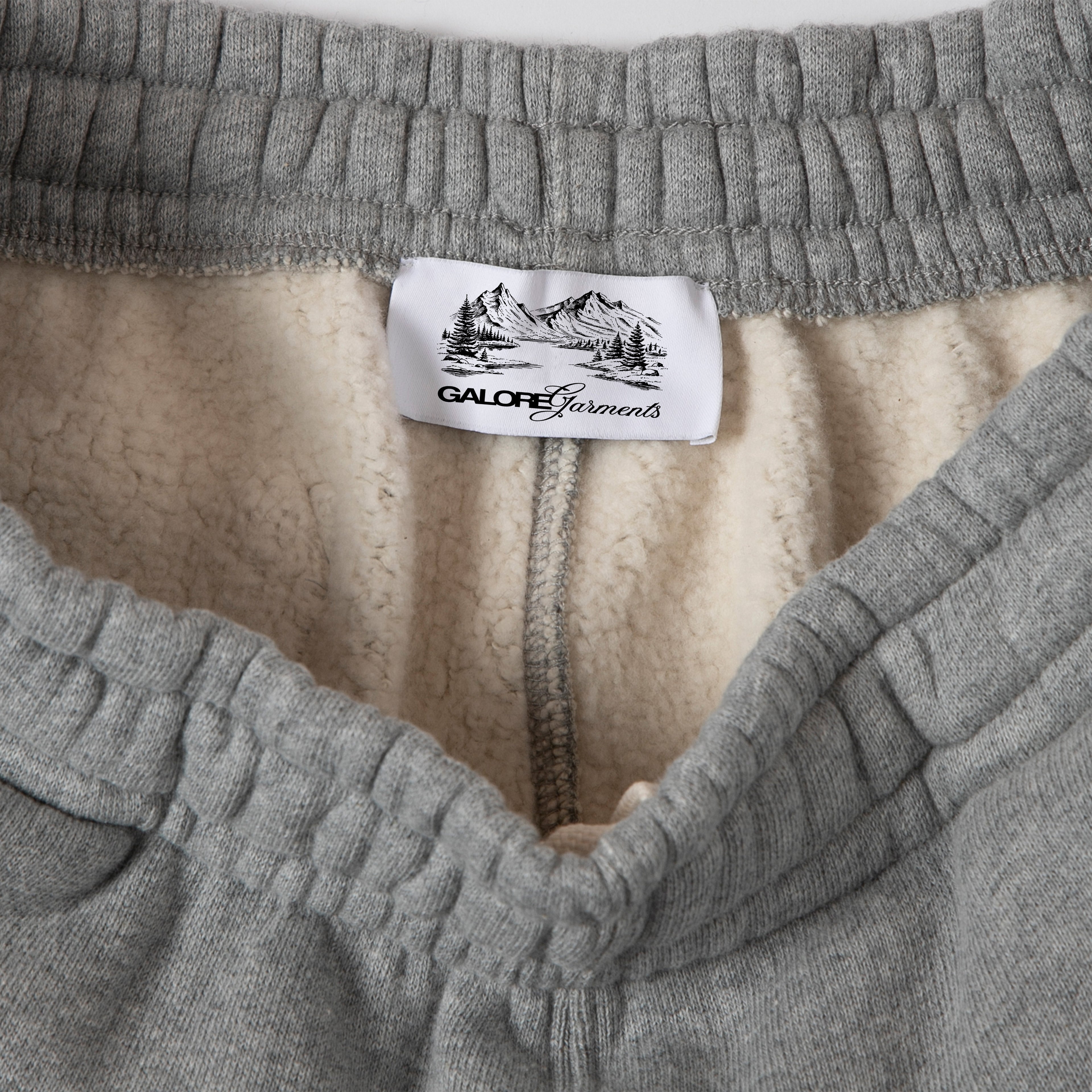 450 GSM SWEATPANTS / CROPPED